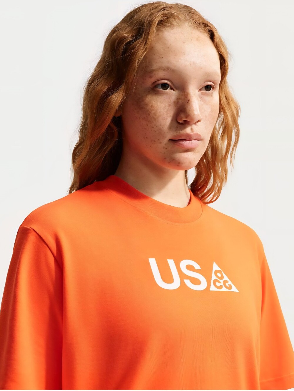 NWT Nike ACG x Team USA Dri-FIT Short-Sleeve T-Shirt, Womens Multi Sizes - Picture 3 of 5